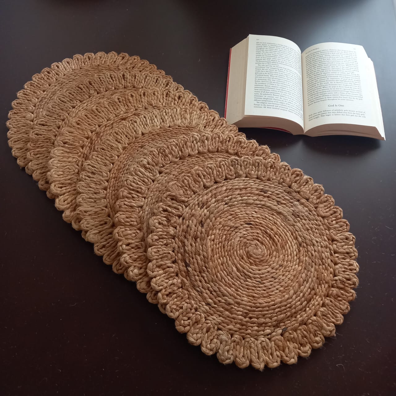 Jute Double Ruffle Placemat