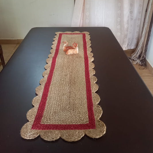 Jute Red Scallop Runner