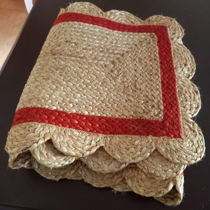 Jute Red Scallop Runner